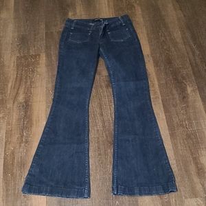 Levi's jeans size 7 31 inch inseam